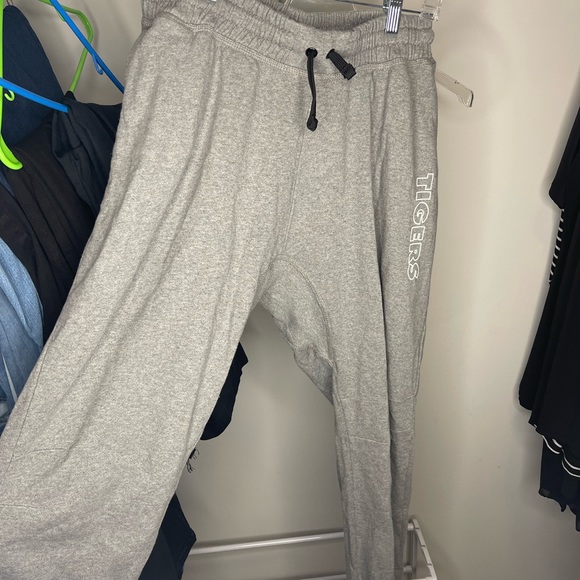 Sweat pants new - Picture 2 of 5